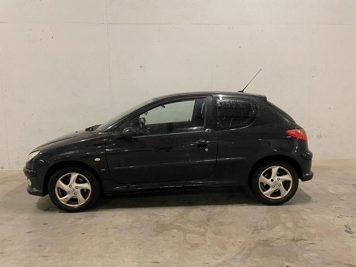 Peugeot 206 1.4-16V XS Airco APK t/m 2026, Auto's, Peugeot, Bedrijf, Te koop, ABS, Airbags, Airconditioning, Boordcomputer, Centrale vergrendeling