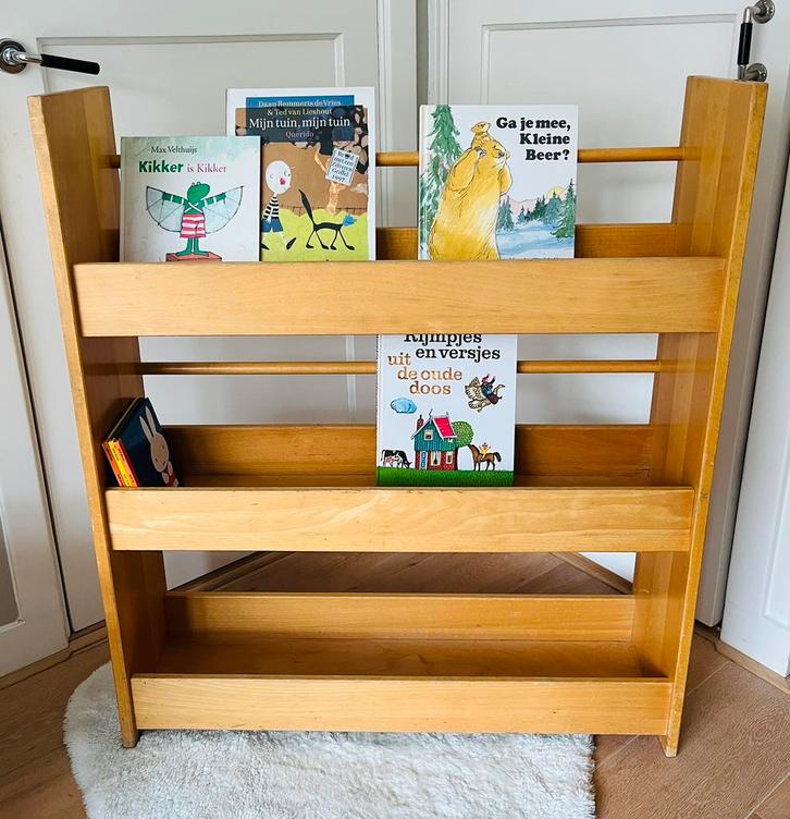 Vintage boekenkast borkenrek kinderboekenkast schoolkast, Kinderen en Baby's, Kinderkamer | Commodes en Kasten, Gebruikt, Kast