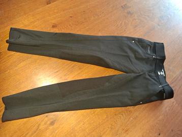 Horka rijbroek 152 beschikbaar voor biedingen