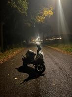 Zip 183cc brom!, Fietsen en Brommers, Scooters | Piaggio, Ophalen, Zo goed als nieuw, Benzine, Zip