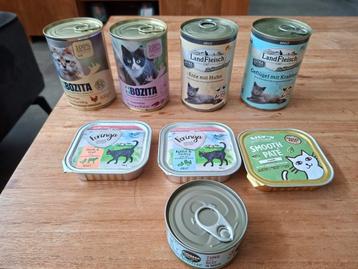 Mix aan graanvrij kattenvoer beschikbaar voor biedingen
