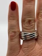 Z852 Prachtige zilveren modernist ring maat 19, 19 tot 20, Ophalen of Verzenden, X, Dame