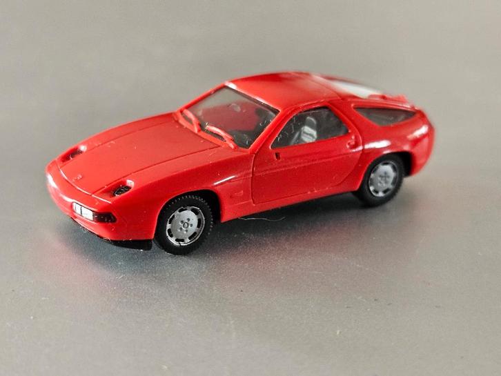 1:87 Porsche 928 rood Herpa € 4, Hobby en Vrije tijd, Modelauto's | 1:87, Zo goed als nieuw, Auto, Herpa, Verzenden