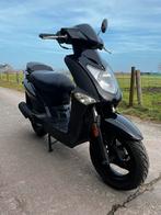 Kymco Agility 50 Bromscooter 2015, Fietsen en Brommers, Scooters | Kymco, Benzine, Maximaal 45 km/u, 50 cc, Agility