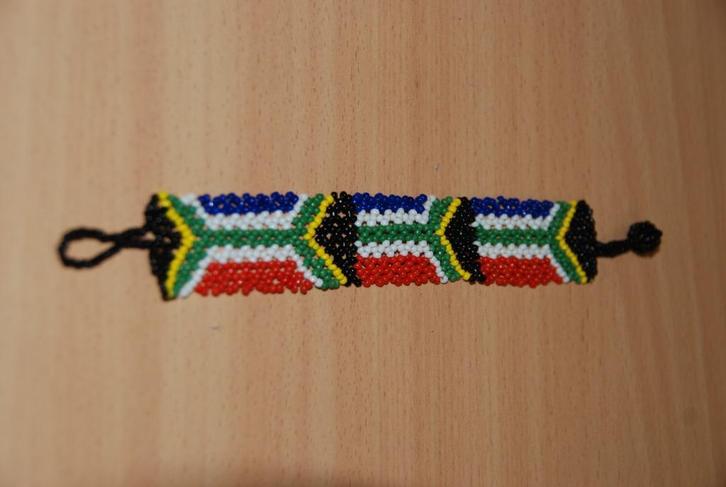 Armbandje of enkelbandje van kralen., Sieraden, Tassen en Uiterlijk, Armbanden, Nieuw, Overige materialen, Ophalen of Verzenden