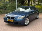 BMW 5-Serie 3.0 I 530 AUT 2004 Blauw, Automaat, Achterwielaandrijving, Zwart, 2000 kg