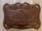 Fries houtsnijwerk : antieke houten wand lectuur bak / rek, Ophalen of Verzenden