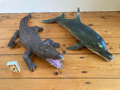 Grote gevaarlijke krokodil & lieve dolfijn rubber speelgoed, Kinderen en Baby's, Speelgoed | Overig, Gebruikt, Jongen of Meisje