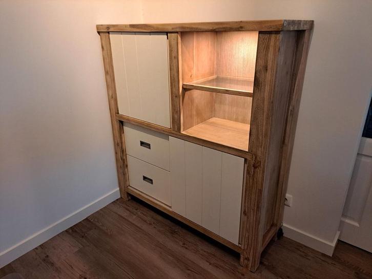 Halfhoge kast,  zo goed als nieuw, Huis en Inrichting, Kasten | Vitrinekasten, Zo goed als nieuw, 200 cm of meer, 25 tot 50 cm