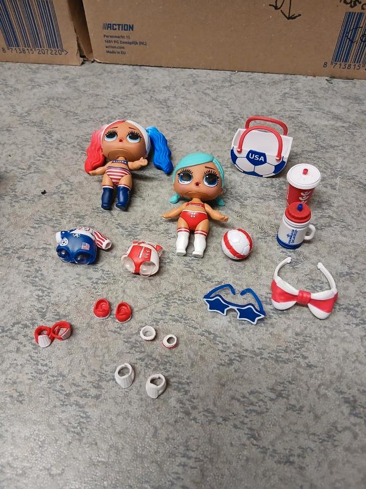 L.O.L poppetjes set, Kinderen en Baby's, Speelgoed | Overig, Zo goed als nieuw, Jongen of Meisje, Ophalen