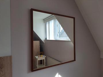 Ikea spiegel 70x70 cm kleur: kersenhout