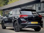 Volkswagen T-Roc 1.5 TSI ACTIE! BETAAL NU 50% 15950 DE REST, Euro 6, 4 cilinders, 150 pk, Zwart