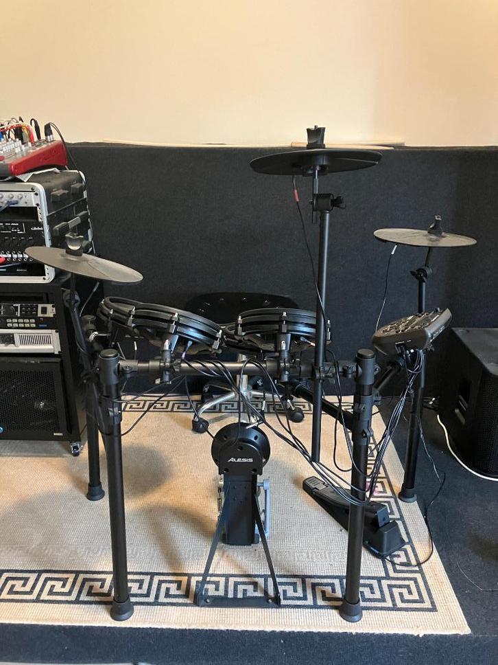 Alesis Nitro Mesh Kit, Muziek en Instrumenten, Drumstellen en Slagwerk, Gebruikt, Overige merken, Elektronisch, Ophalen of Verzenden