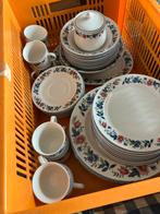 Origineel pottery service, Gebruikt, Ophalen of Verzenden, Overige stijlen, Porselein