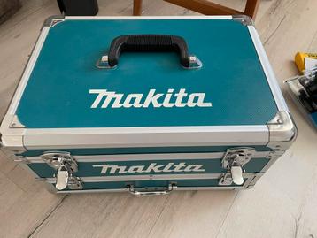 Makita 14,4 V - 1,5 Ah Boor-/schroefmachine beschikbaar voor biedingen