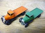 2 Dinky Toys vrachtauto's Nr 25C met platte laadvloer, Ophalen of Verzenden