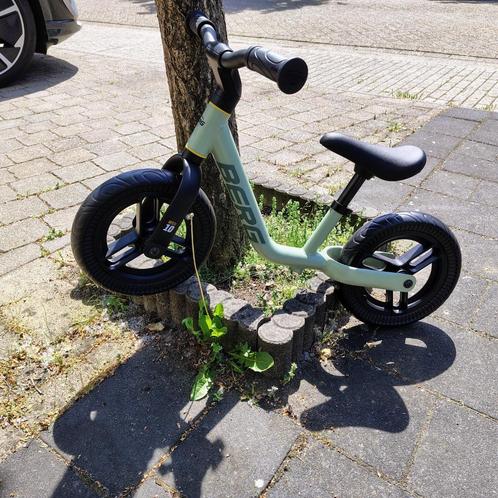 Berg Moov Groen loopfiets, Kinderen en Baby's, Speelgoed | Buiten | Voertuigen en Loopfietsen, Nieuw, Loopfiets, Ophalen