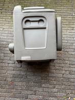 Twee licht bruin leren stoelen uit één Renault Espace, Ophalen