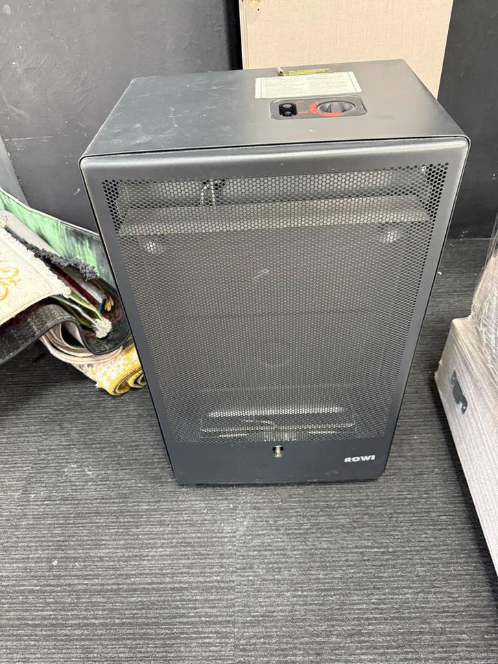 Gaskachel met wieltjes + accessoires, Huis en Inrichting, Kachels, Gebruikt, Vrijstaand, Gaskachel, Gas, Ophalen of Verzenden