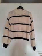 Gebreide trui maat S / M, Maat 38/40 (M), Beige, Ophalen of Verzenden, Gedragen