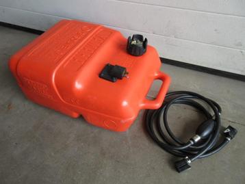 Yamaha benzinetank 25 liter + slangset beschikbaar voor biedingen