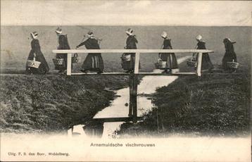 Arnemuiden Vischvrouwen Prachtkaart st 1904 beschikbaar voor biedingen