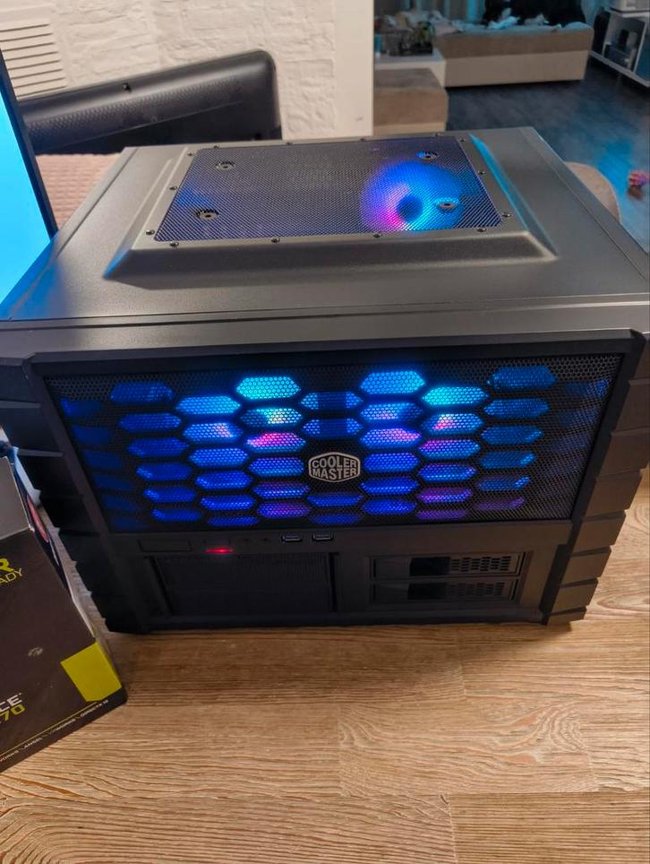 Game pc, Computers en Software, Desktop Pc's, Zo goed als nieuw, 3 tot 4 Ghz, SSD, Ophalen
