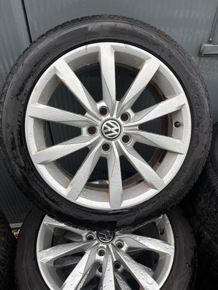 17” golf velgen + winterbanden “dijon” 225/45/17 winterset, Auto-onderdelen, Banden en Velgen, Banden en Velgen, Winterbanden