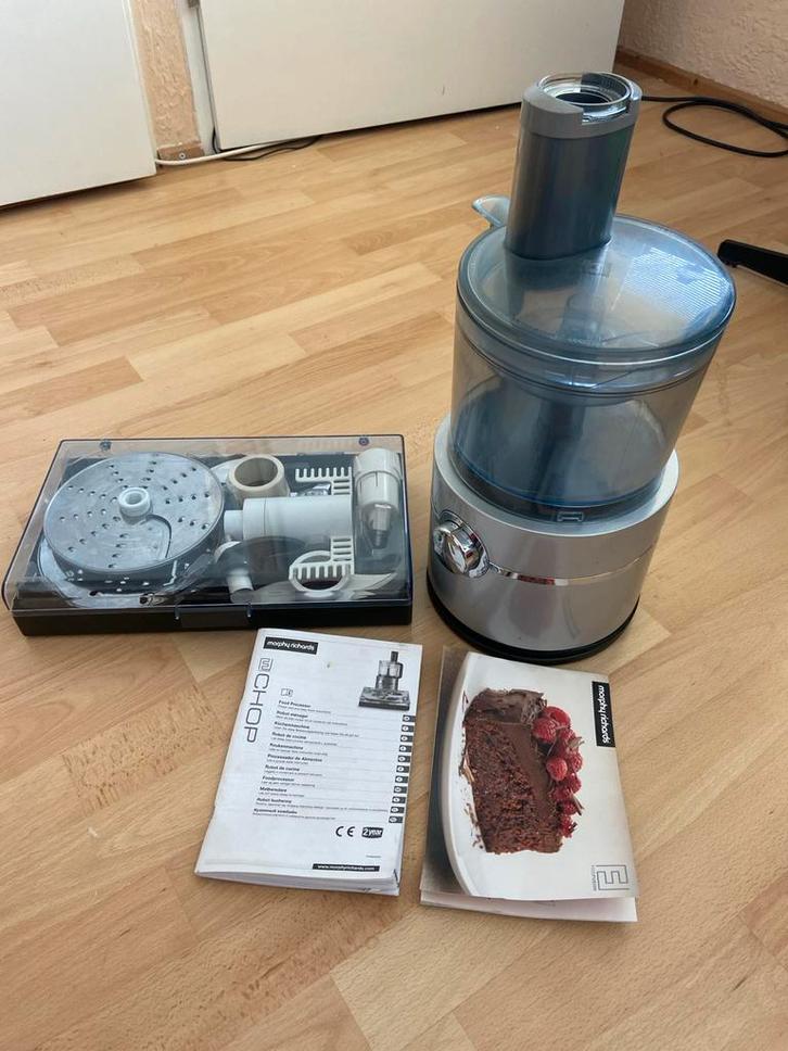 Morphy Richards Keukenmachine gratis! Kapot onderdeel, Witgoed en Apparatuur, Keukenmixers, Gebruikt, 1 tot 2 liter, 3 snelheden of meer