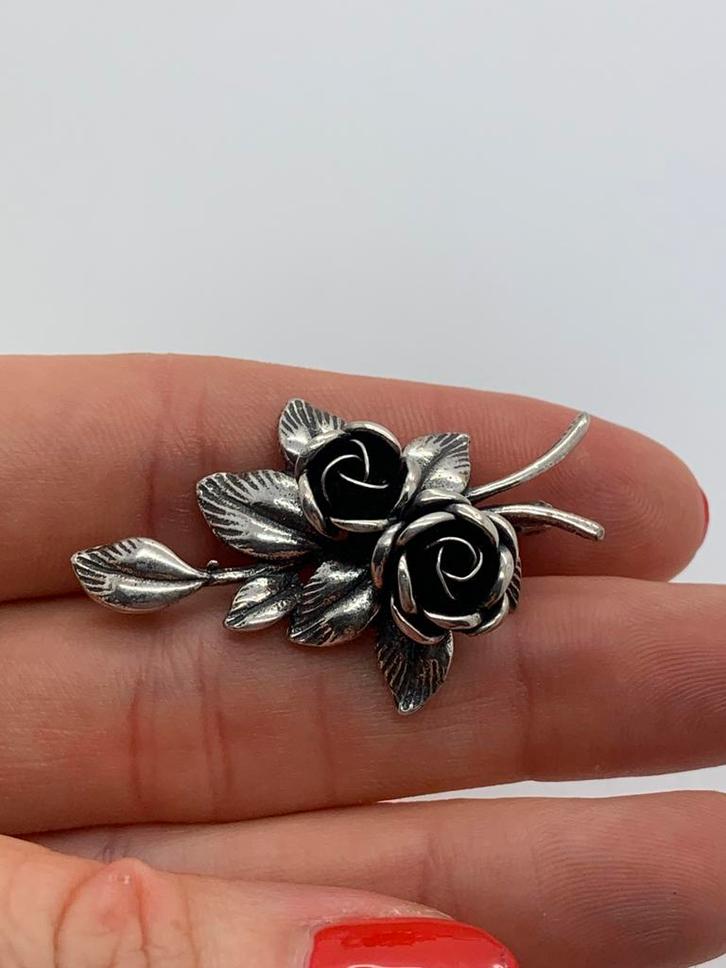 X399 Prachtige zilveren TEKA roosjes broche, Sieraden, Tassen en Uiterlijk, Antieke sieraden, Broche, Zilver, Ophalen of Verzenden