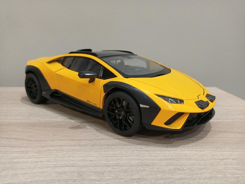 Lamborghini Huracan Sterrato Schaalmodel 1:18 incl Verzeichn, Ophalen of Verzenden, Nieuw, Auto, Overige merken