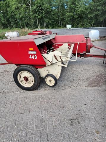 International  440 hooipers john deere 6820 trekker beschikbaar voor biedingen
