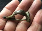 Romeinse FIBULA met ORIGINELE NAALD!!!! Top bodemvondst, Verzenden, Dames