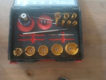 Gatenboren set  nieuw beschikbaar voor biedingen