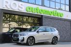 BMW X1 xDrive30e | PANO | M-SPORT | 360 | HUD | KEYLESS | ST, Auto's, BMW, Zwart, 16 kWh, Plug-in hybride, Bedrijf