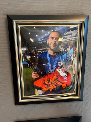 Hakim Ziyech Gesigneerde Voetbalschoen beschikbaar voor biedingen