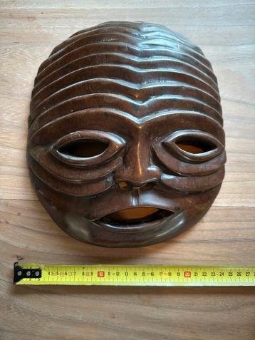 Prachtig uniek authentiek houten Afrikaans masker beschikbaar voor biedingen