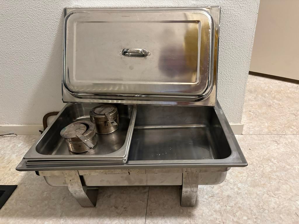 RVS chafing dish met branders en 2 binnen bakken, Ophalen, Gebruikt
