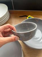 Grijs Servies - Borden en Schaaltjes, Ophalen, Keramiek, Zo goed als nieuw, Effen