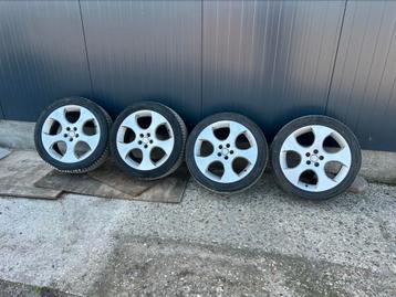 VW Velgen 5x100 Detroit 18 inch 2 nieuwe banden 225/45/18 beschikbaar voor biedingen