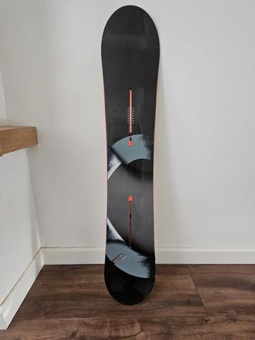 Burton Custom Flying V 155W beschikbaar voor biedingen