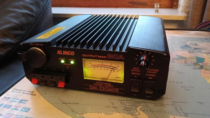 Alinco DM-330MVE voeding (25/30 amp), Telecommunicatie, Zenders en Ontvangers, Zo goed als nieuw, Ontvanger, Ophalen of Verzenden