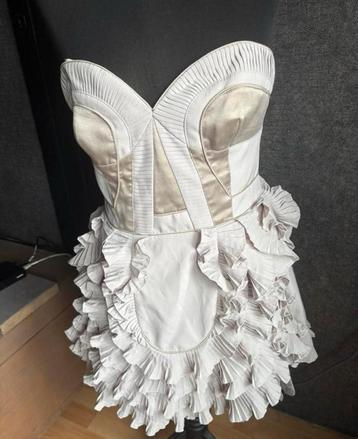 Karen Millen mooi champagne ruffle jurkje mt 40 ZGAN beschikbaar voor biedingen