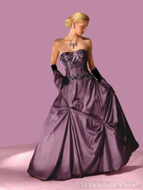 PARTIJ van 30 luxe galajurken/avondjurken. Nieuw, Kleding | Dames, Gelegenheidskleding, Nieuw, Ophalen