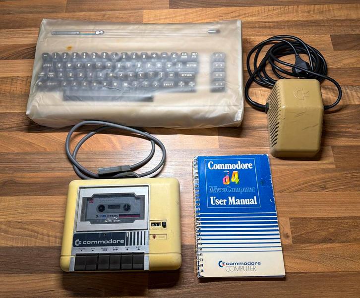 Commodore 64 met Datasette en Handleiding, Computers en Software, Vintage Computers, Ophalen of Verzenden
