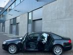 Zwarte Audi A6 2.4 V6 Sedan 177PK Automaat Benzine/Apk/Navi!, Auto's, Stof, 1800 kg, Zwart, Bedrijf
