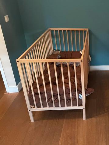 Ledikant + Aerosleep Babypark (zoals Sniglar) beukenhout beschikbaar voor biedingen