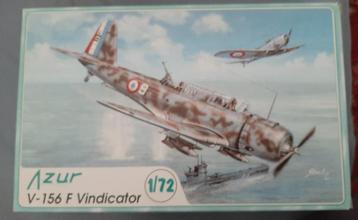 Vier plastic bouwmodellen in schaal 1/72 beschikbaar voor biedingen