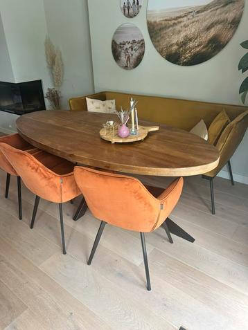 Eettafel ovaal mango hout + 3 stoelen + bankje. beschikbaar voor biedingen
