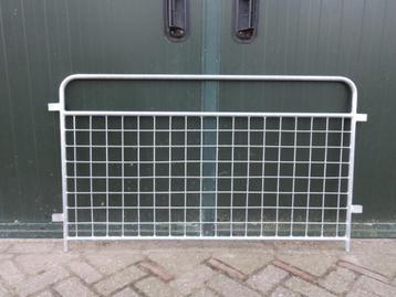 Kraamhekken  beschikbaar voor biedingen